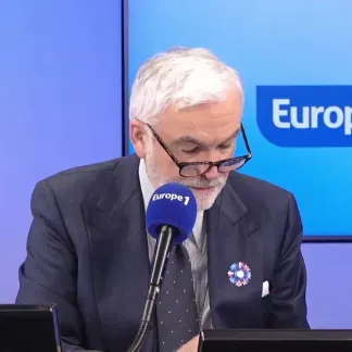 2ème jour du Conclave : nouvelle fumée noire, les cardinaux , n'ont pas encore désigné de nouveau pape